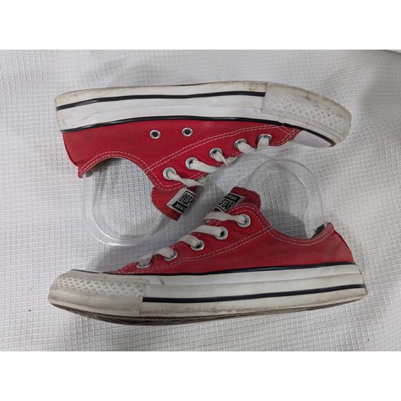CONVERSE! ALL STAR CLASSIC, RUBY RED CANVAS, WHITE RUBBER SNEAKERS! SZ W-6, M-4 - Picture 5 of 8